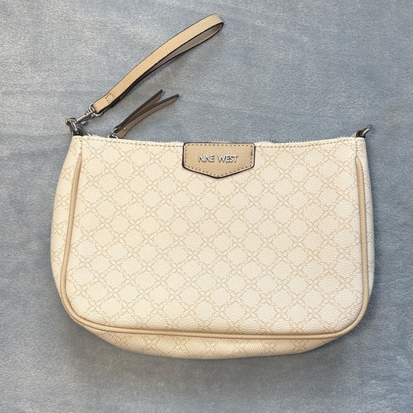 Nine West Handbags - Nine West Beige Patterned Wristlet